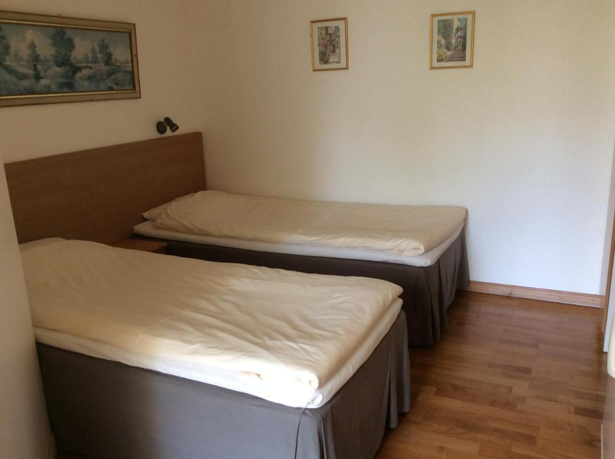 Kalkstenens Bed And Breakfast Morbylanga ภายนอก รูปภาพ